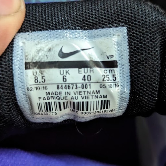 Nike. Size 8.5. Women’s. - Picture 3 of 4